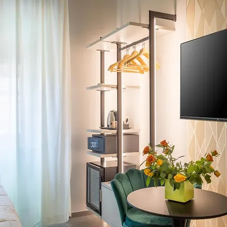 New Morpheus Bed & Breakfast 4*