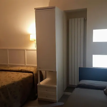 Bed & Breakfast New Morpheus 3*