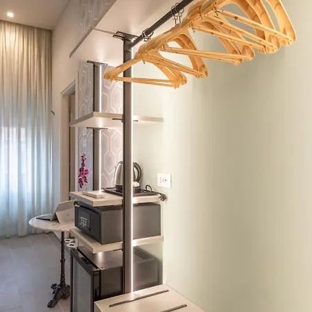 New Morpheus Bed & Breakfast